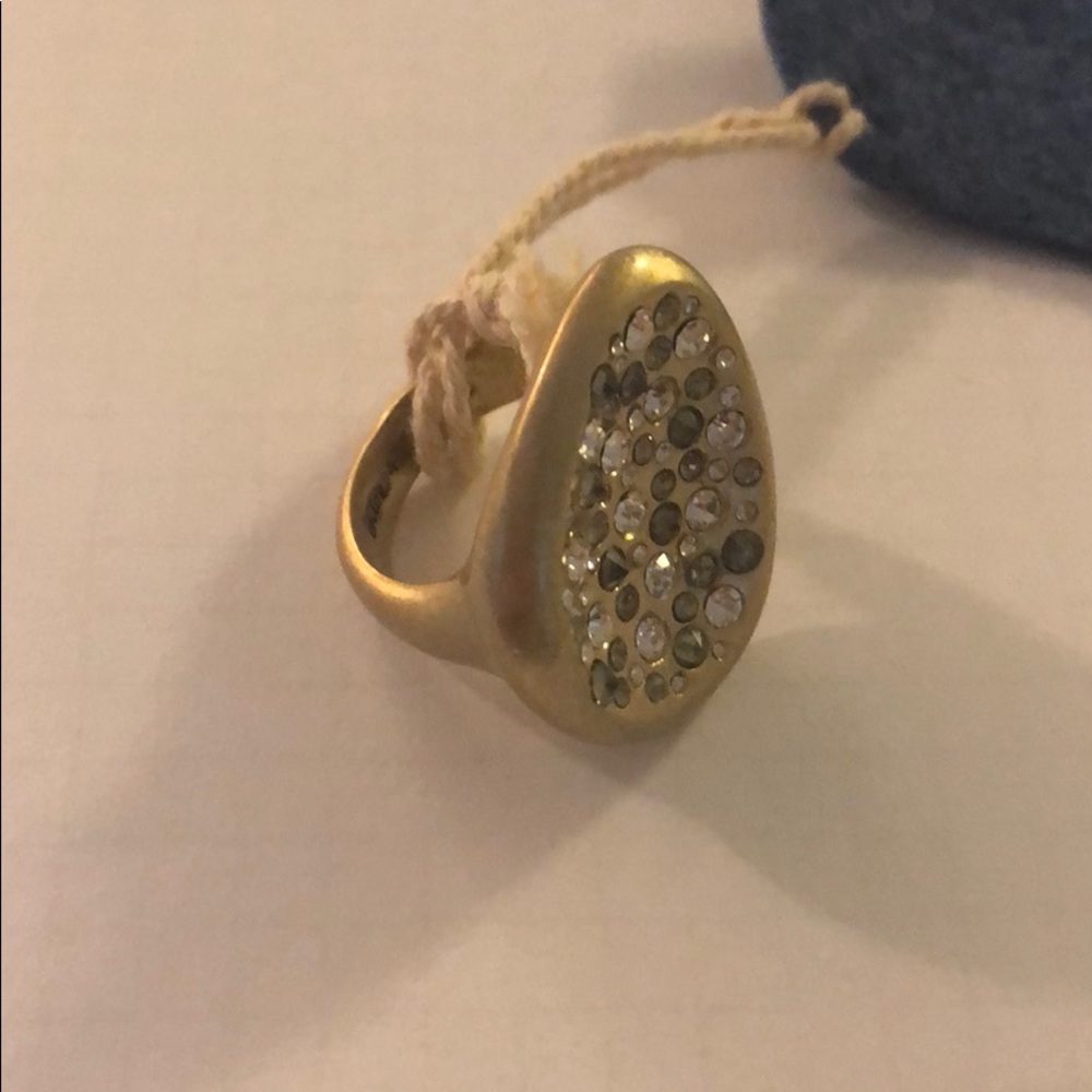 Chloe & Isabel ring size 8